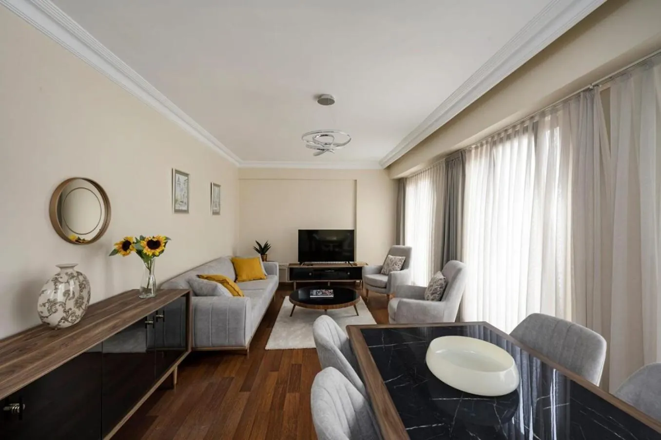Lovely Bright Central Modern 1Bed1Bath! #159 Istanbul